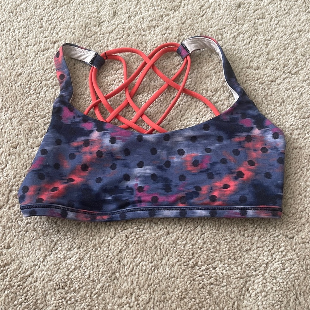 Lululemon born to be free bra top